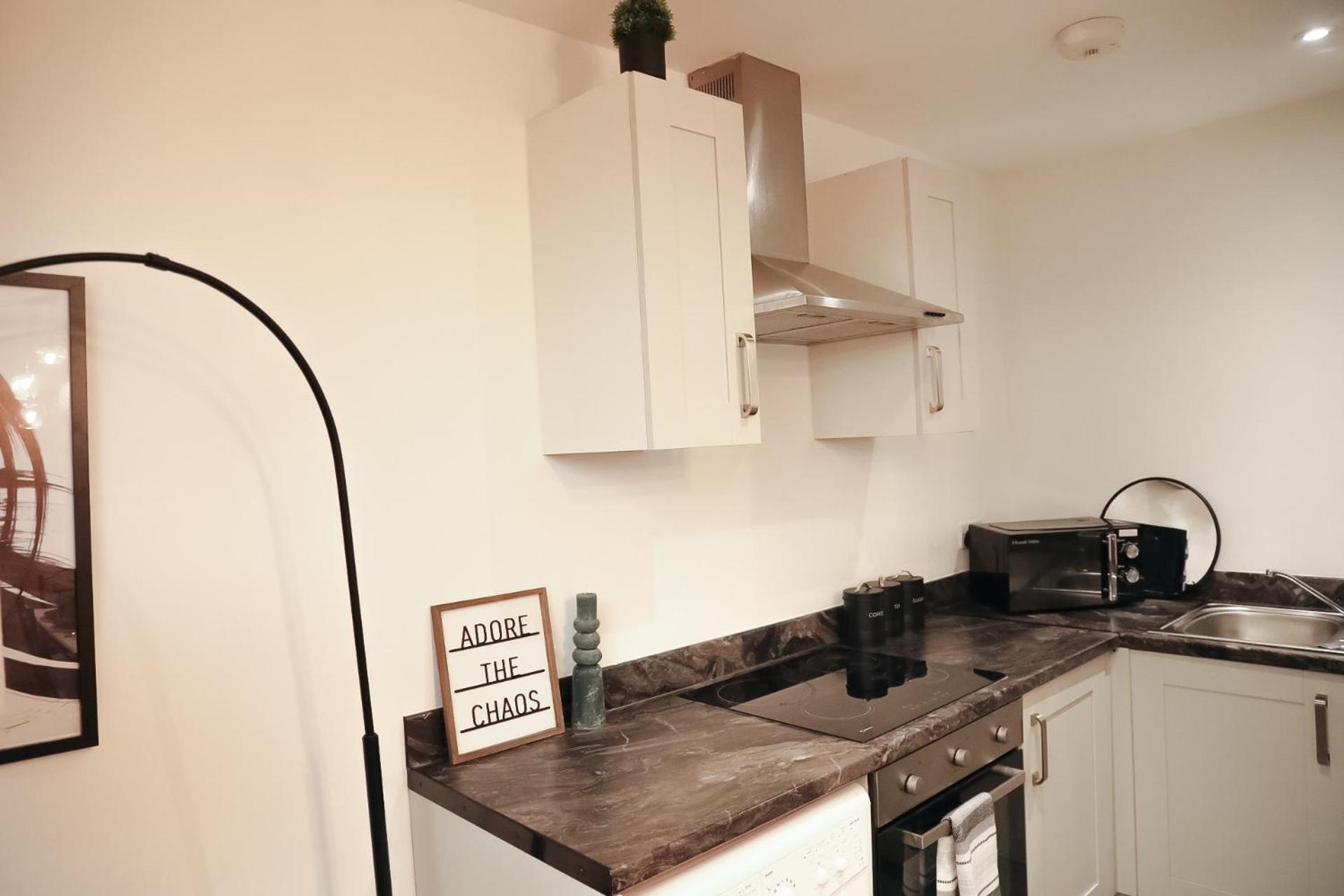 1 Bedroom Apartment Bradford City Centre Foster Square 外观 照片