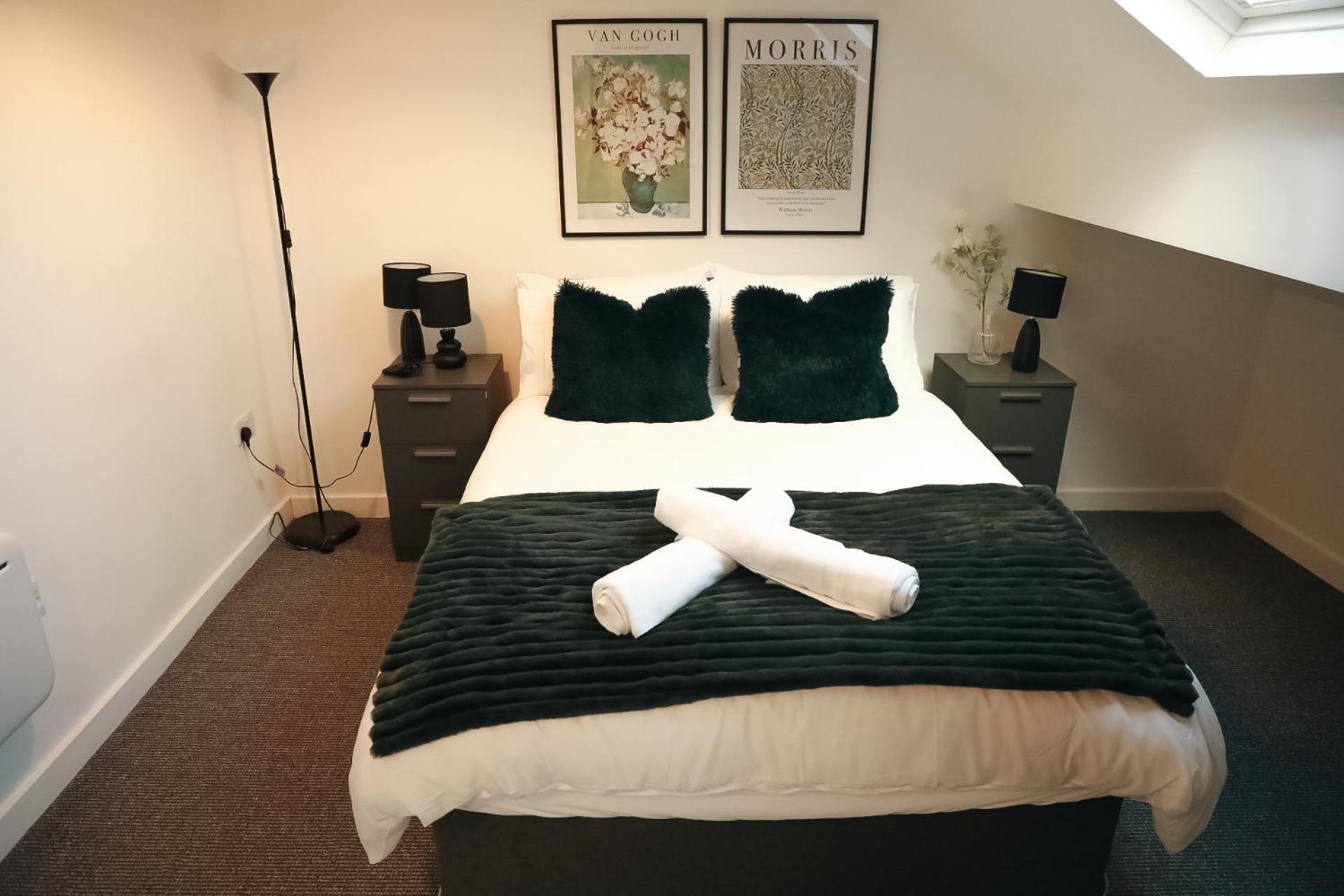 1 Bedroom Apartment Bradford City Centre Foster Square 外观 照片