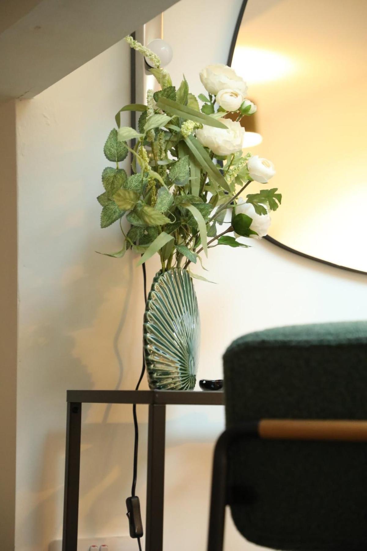 1 Bedroom Apartment Bradford City Centre Foster Square 外观 照片